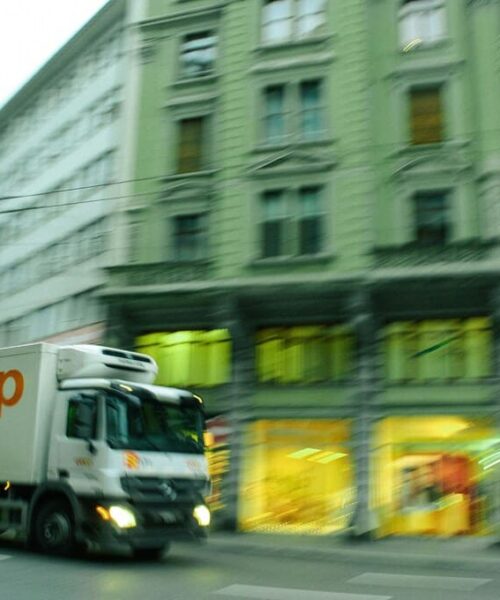 Descubre las mejores estrategias para optimizar rutas de transporte en Ecuador