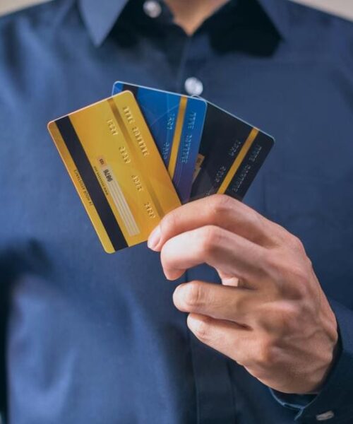 Requisitos y proceso para abrir una cuenta bancaria en Panamá si eres de 
Perú