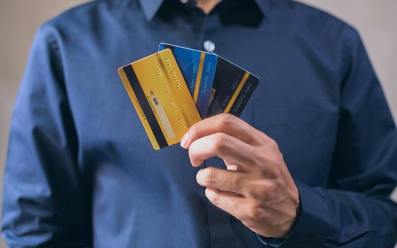 Requisitos y proceso para abrir una cuenta bancaria en Panamá si eres de 
Perú